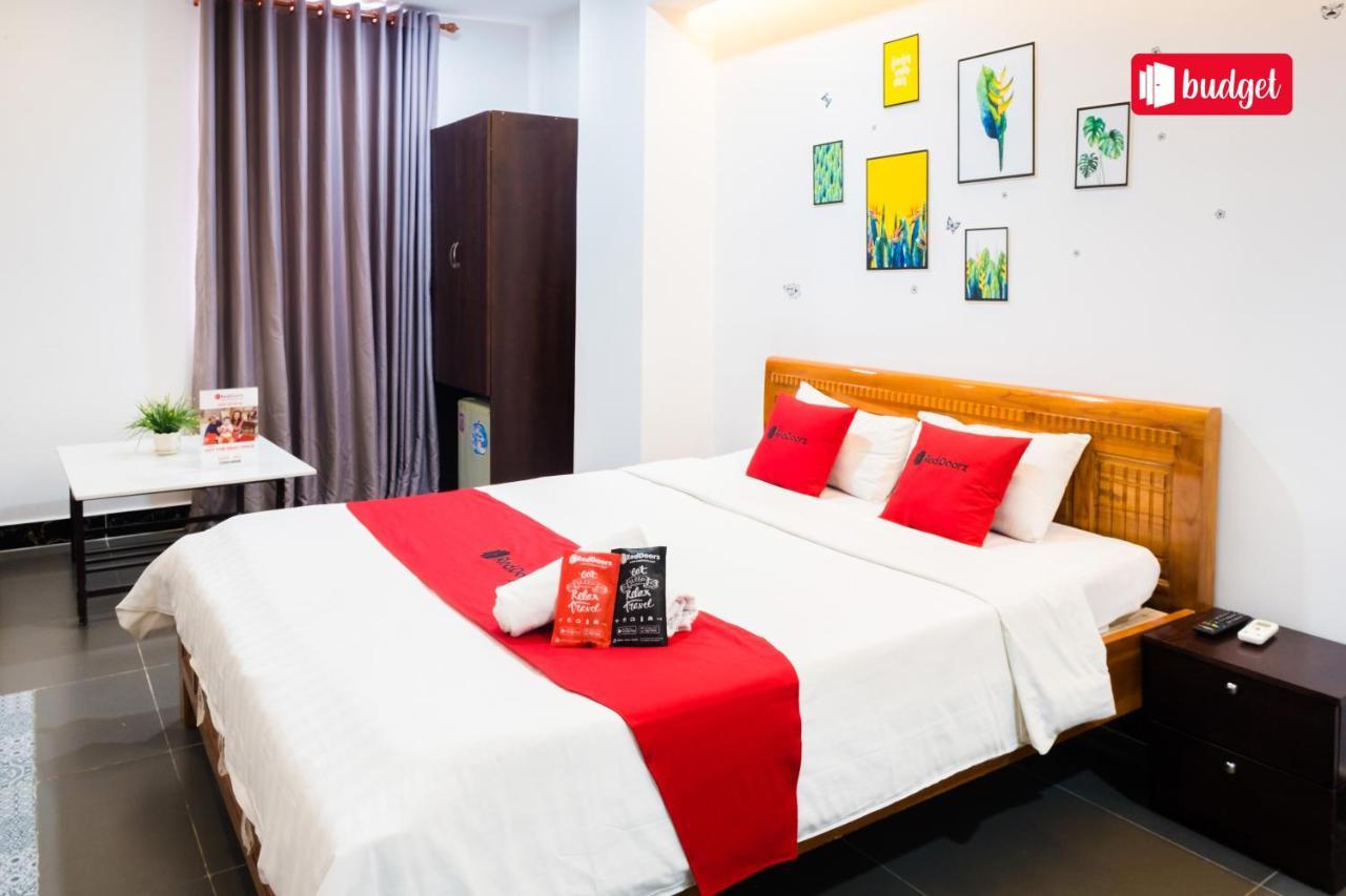 RedDoorz Shusimi House Nguyen Van Troi Khách sạn