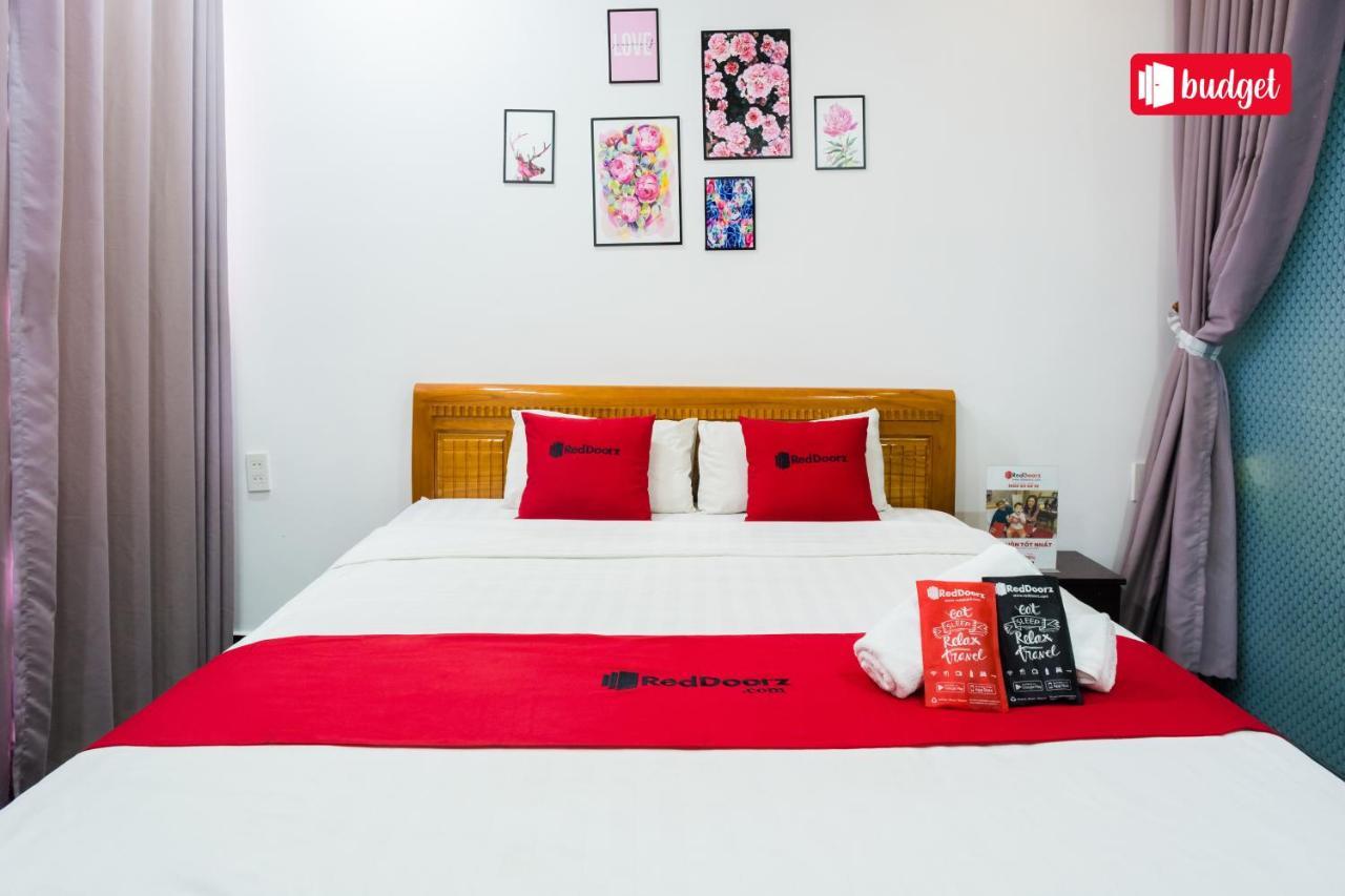 RedDoorz Shusimi House Nguyen Van Troi Khách sạn