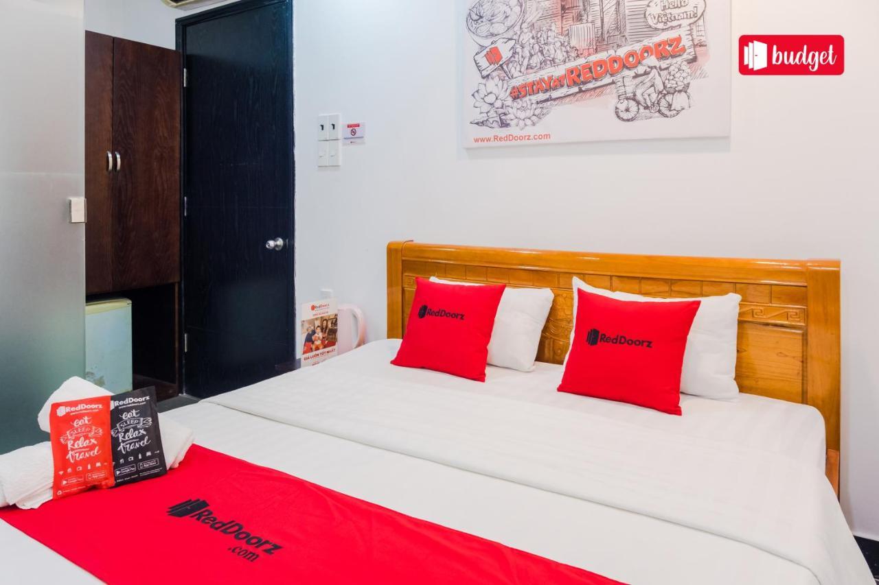 Reddoorz Shusimi House Nguyen Van Troi Hotel 2*